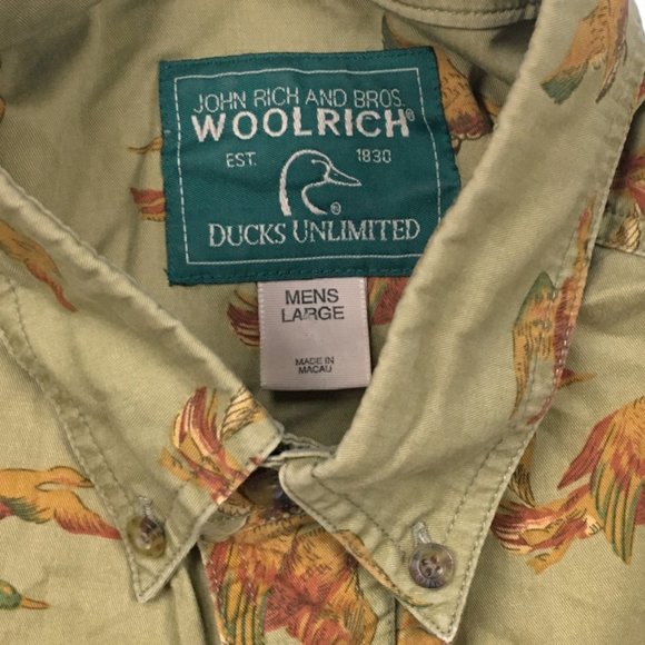 2000'S Woolrich all-over print short-sleeved button-down shirt, made in USA, men's size XL equivalent. cotton Beige type Vintage Second Hand